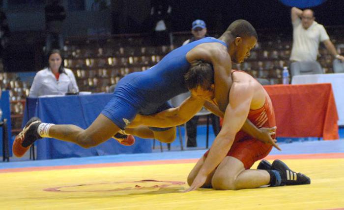 Torneo Internacional Cerro Pelado Granma,combate de 86kg por el oro entre Reineris Salas de Cuba y Clayton Foster de los USA.