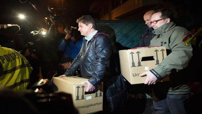 Las residencias de Lubitz fueron allanadas debido a largos registros policiales, en que se incautó abundante material, inclusive una torre de ordenador y objetos privados