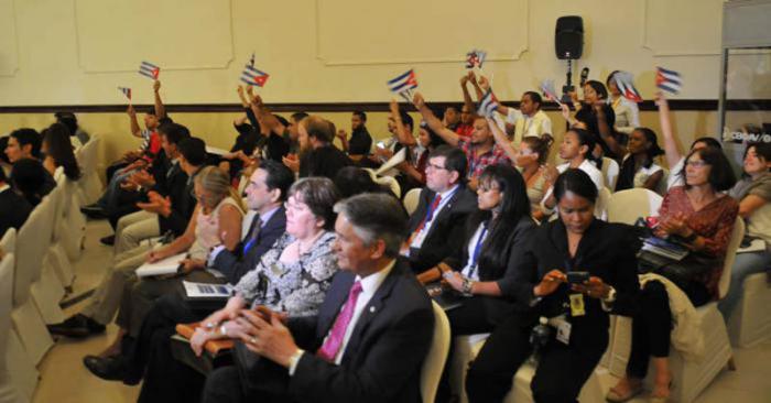 IV Foro de Jóvenes de las Américas en el hotel El Panamá, Ciudad de Panamá, el cual fue inaugurado por Isabel de Saint Malo de Alvarado, viceprersidenta de la República de Panamá.