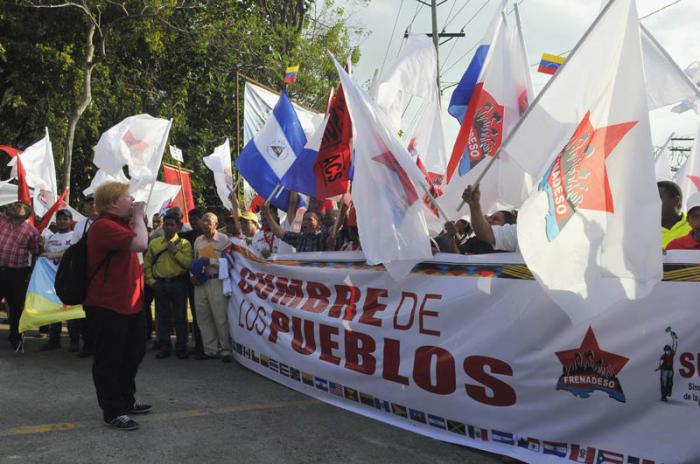 Marcha-Solidaridad con Cuba en Panamá/Cumbre de los Pueblos