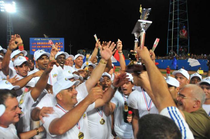 Final Beisbol Isla vs Ciego