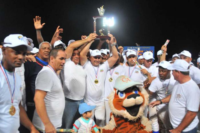 Final Beisbol Isla vs Ciego