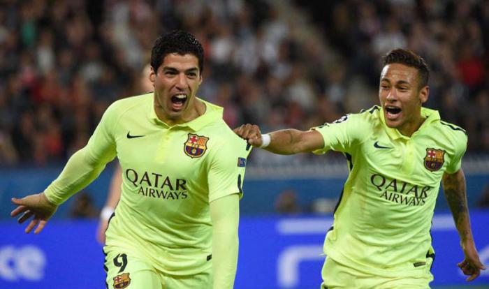 Luis Suárez (izquierda) derribó al PSG con dos golazos. 