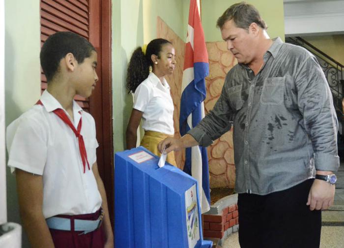 Elecciones del Poder Popular 2015. Ramón Labañino (Héroe de la República de Cuba)