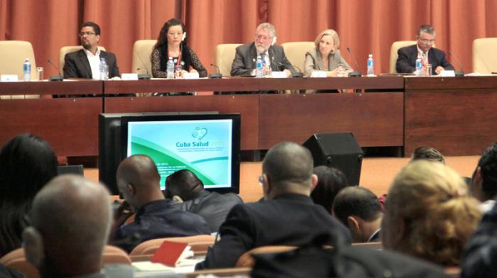 Convención Internacional de Salud Cuba 2015. En la jornada del miércoles varios ministros de salud ofrecieron conferencias magistrales a los delegados e invitados al evento.