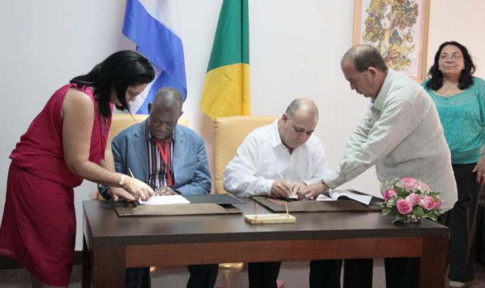 Convención Cuba-Salud 2015