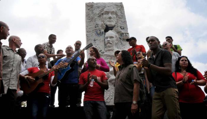 El aniversario 134 de la llegada de José Martí a Venezuela fue recordado este martes por colaboradores de la Misión Cultura Corazón Adentro que prestan servicios en esta nación y representantes de organizaciones de solidaridad con la Mayor de las Antillas.