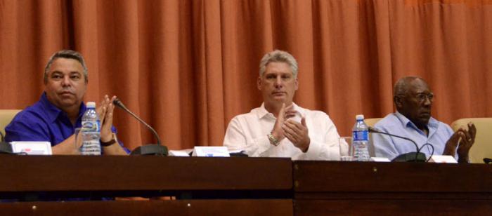 Encuentro Internacional de Solidaridad.  Ulises Guilarte de Nacimiento (Secretario General de la CTC), Miguel Díaz Canel (Primer Vicepresidente del Consejo de Estado y de Ministros y Miembro del Buró Politico), Salvador Valdez Mesa (Vicepresidente del Consejo de Estado y de Ministros),