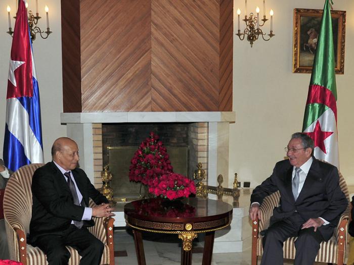 En la mañana del lunes, Raúl recibió la visita del presidente de la Asamblea Popular Nacional, Ould Khelifa.