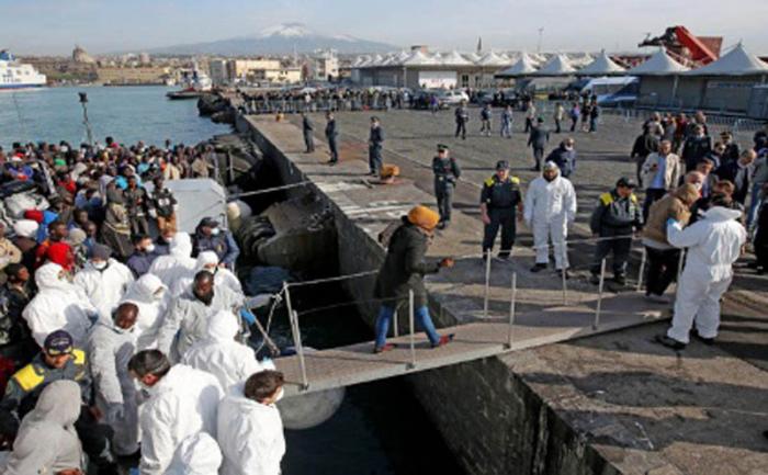 detenciones de inmigrantes en las costas italianas