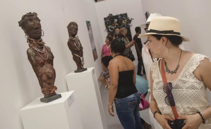 Piezas de Ricahrd Korblah expuestas en el estudio de Kcho en Romerillo, 12 Bienal de La Habana.