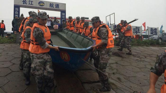Naufragio en el río Yangtsé en China