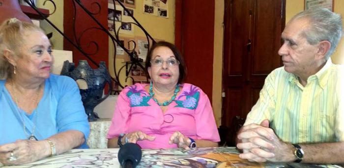 Teresita, Mónica y Fernando