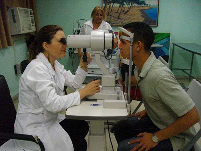 Servicio de oftalmología en el Hospital Ernesto Che Guevara, de Las Tunas
