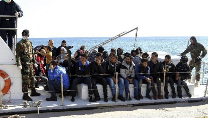Inmigrantes ilegales en Mediterráneo