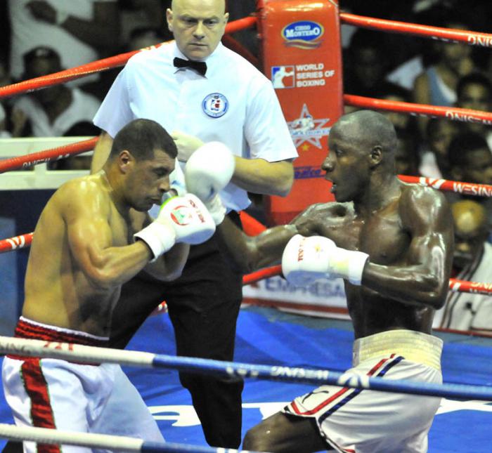 Serie Mundial de Boxeo 91 KG Erislandy Savon cuba