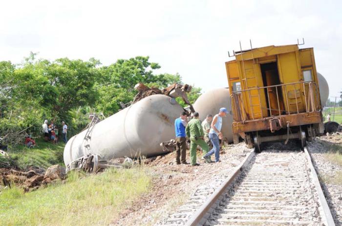 Accidente  Cabaiguán. Aunque no hubo que lamentar pérdidas de vidas, el siniestro provocó considerables daños materiales