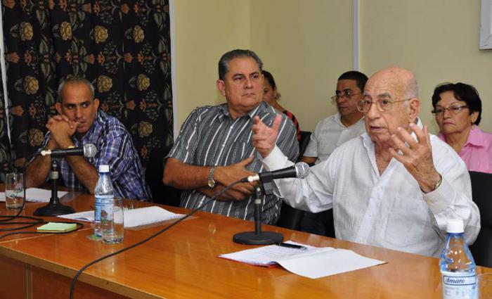Activo municipal de unidades básicas de producción cooperativas (UBPC) y empresariales de base (UEB) agropecuarias y cañeras