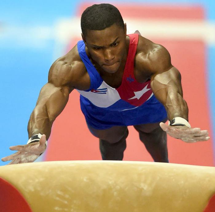 Gimnasia artistica Manrique Larduet plata en el All Araon, Caballo de salto