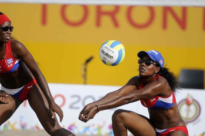 CANADÁ- PAREJA CUBANA DE VOLY DE PLAYA PASA A SEMIFINALES PANAME