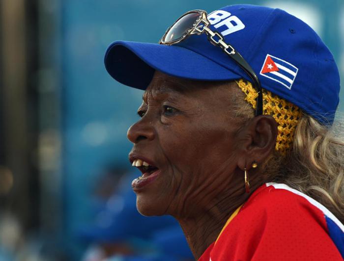 Beisbol femenino por primera vez en la hisroria en los juegos panamericanos cuba vs canada  Margarita Mayeta