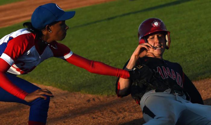 Beisbol femenino por primera vez en la hisroria en los juegos panamericanos cuba vs canada