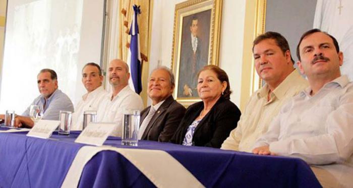 Los Cinco participaron en un encuentro con el presidente salvadoreño, Salvador Sánchez Cerén. FOto: presidencia de El Salvador