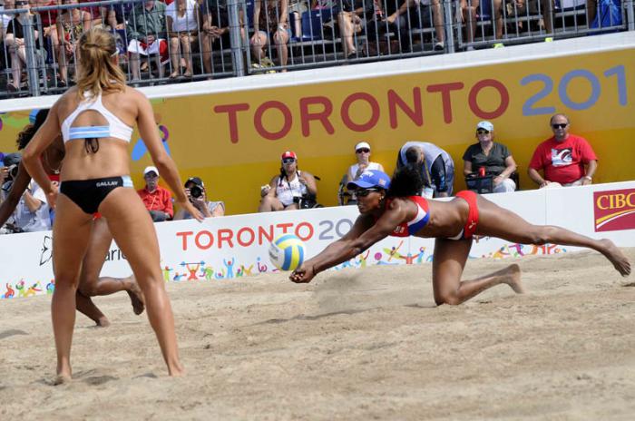CANADÁ-DUPLA CUBANA DE VOLEIBOL DE PLAYA OBTIENE MEDALLA DE PLAT