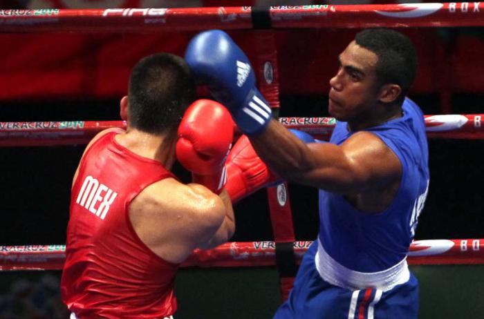 Arlen Lopez Oro en los 75 kg. Foto: Ismael Francisco/Cubadebate.