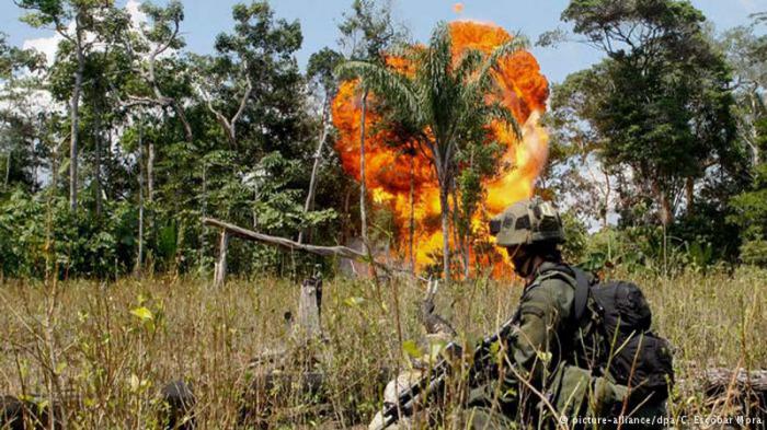 Colombia bombardeo campamento FARC-EP
