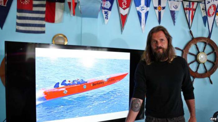 El alemán Roger Klüh realizará el intento este primero de agosto a bordo de su lancha Apache Star. 