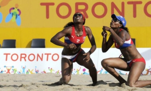 Mujeres en semifinales del voli playero