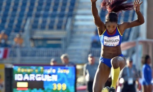 Atletismo panamericano Katerin Ibarguen implnata nuevo recod panamericano de triple salto F 15, 08