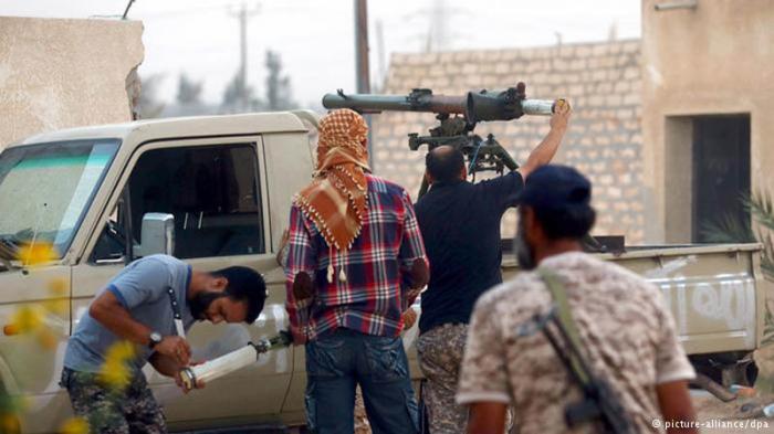 fuerte crisi en libia