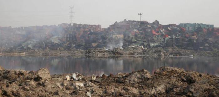 Analizan nivel contaminación de las aguas tras explosión en ciudad china de Tianjin