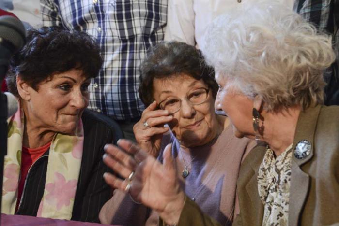abuelas de la plaza de mayo