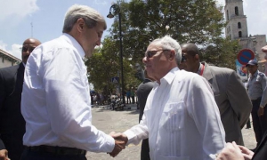 En Fotos: recorrido de John Kerry por La Habana Vieja