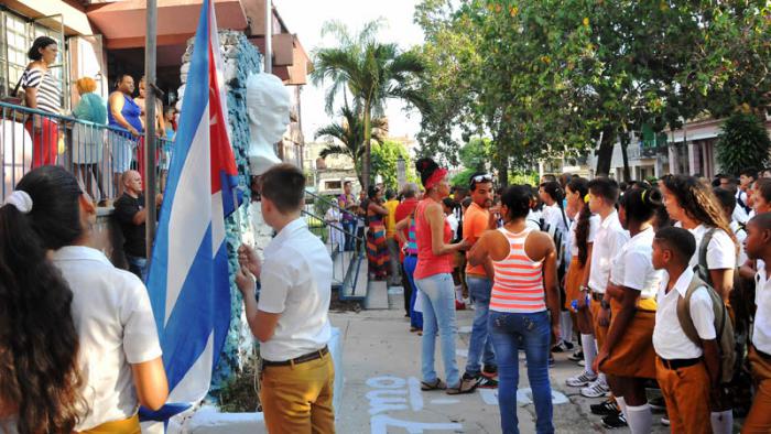 Inicio del curso escolar en la Secundaria Básica Cesar Escalante Dellundé.(foto Jorge Luis Gonzàlez) 1-9-15 ESBU25N9