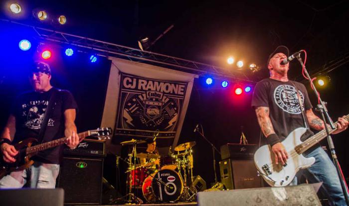 Concierto de CJ Ramone en el Maxim Rock.