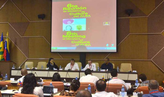 Inicio de la VI Reunión de titulares del ALBA-TCP, a la izquierda Abel Prieto, asesor del Presidente de los Consejos de Estado y de Ministros