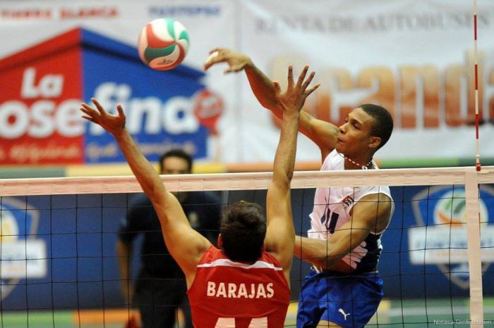 Osmany Uriarte en el partido contra México