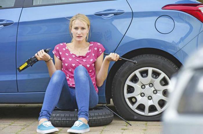 Científicos desarrollan un nuevo neumático que se autorepara 