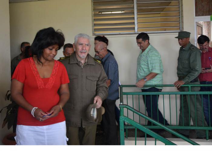 Chequea Ramiro Valdés progreso de inversiones en Matanzas 