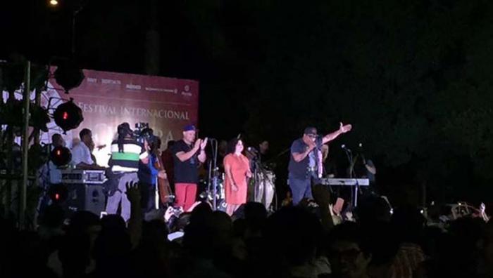 Los Van Van en el parque del Alemán, en Mérida. 