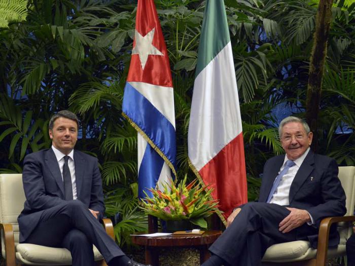 Raúl Castro y Matteo Renzi