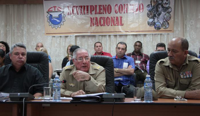 Presidieron el consejo, Álvaro López Miera, General de Cuerpo de Ejército, Viceministro Primero del MINFAR, y Ulises Guilarte de Nacimiento, secretario general de la CTC.