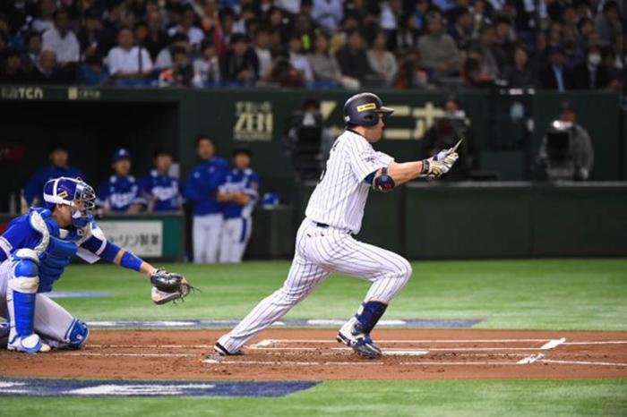 La ofensiva japonesa fabricó tres carreras aprovechando cada brecha sudcoreana.