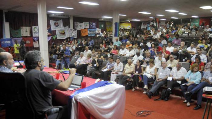 Encuentro Hemisférico sobre la Derrota del ALCA 10 año después, efectuado en el Centro de Convenciones de Cojimar.
Fue presidido en la Jornada inicial por  el Miembro del Comité Central y Jefe del Departamento de Relaciones Internacionales del Comité Central del PCC José Ramón Balaguer Cabrera.
Intervención de Gustavo Codas.