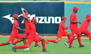 Equipo cubano se alista para debutar en el Premier 12