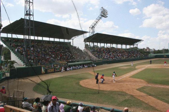 estadio Julio Antonio Mella 